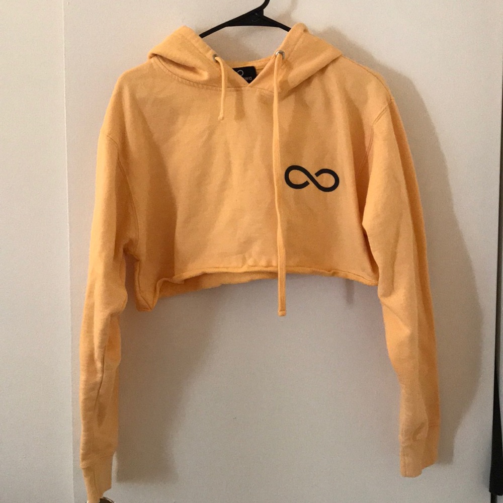 Karmagawa Women Crop Top Hoodie
